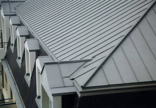 铝镁锰板屋面板的优势有哪些